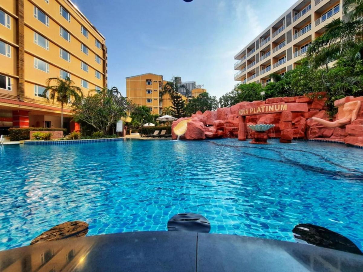 Nova Platinum Hotel Pattaya Exterior foto