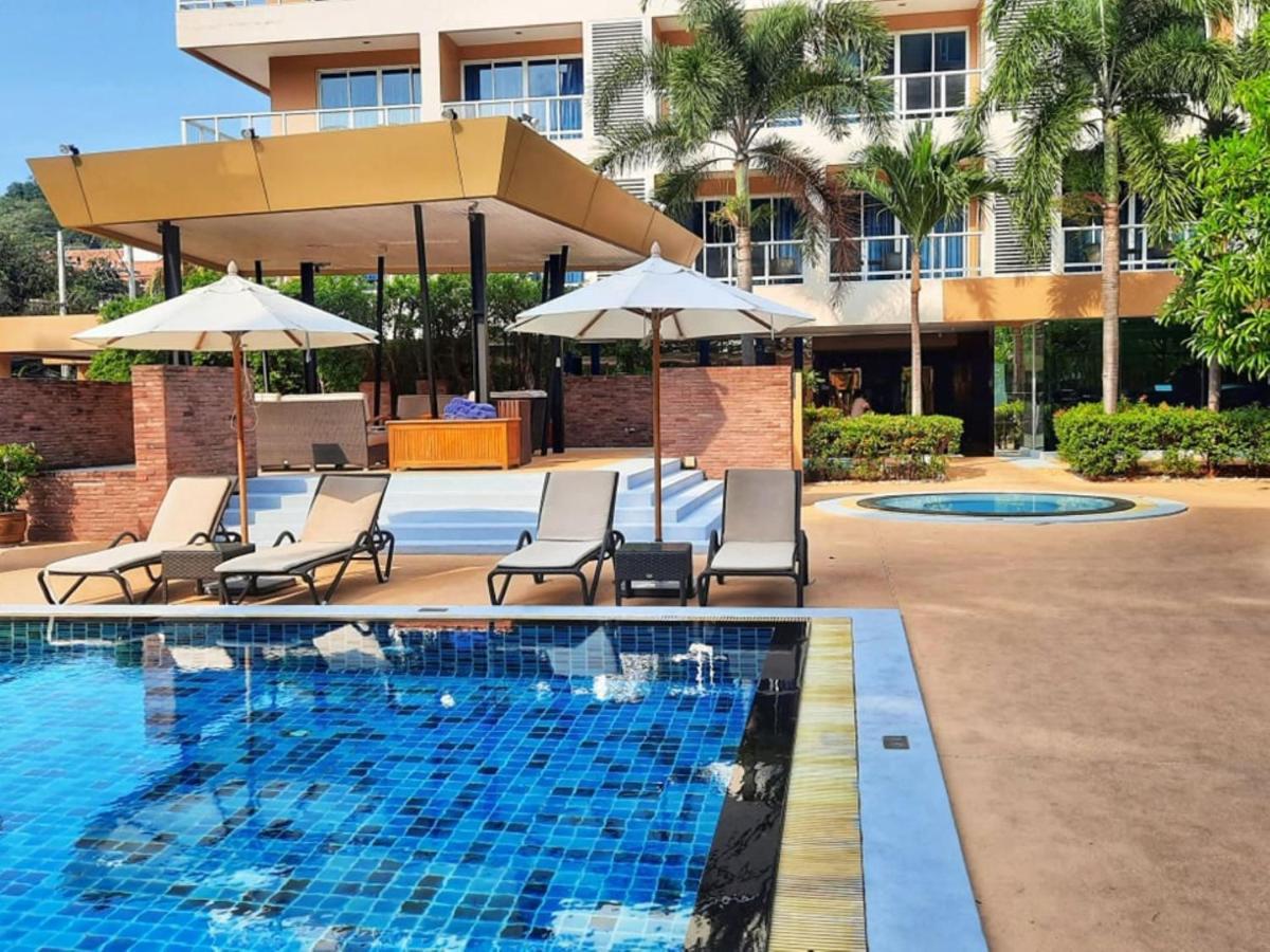 Nova Platinum Hotel Pattaya Exterior foto