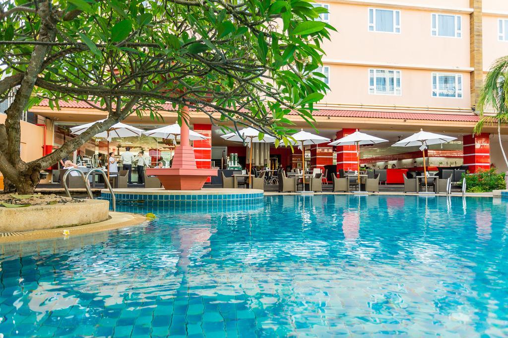 Nova Platinum Hotel Pattaya Exterior foto